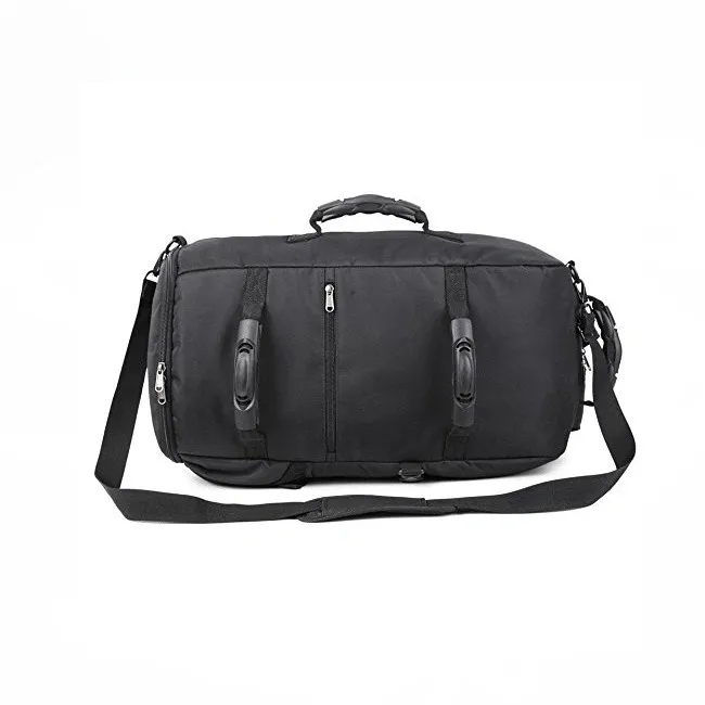 जूतों के डिब्बे के साथ यात्रा बैकपैक